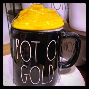 Rae Dunn Pot O’ Gold mug with topper